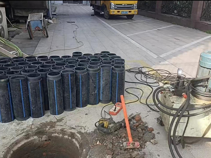 太湖PE置换管厂家 DN315置换管 非开挖管短管置换